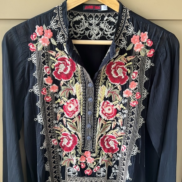 Johnny Was Meadow Embroidered Longline Tunic Blouse. Long Sleeve Black Roomy S - Picture 2 of 11